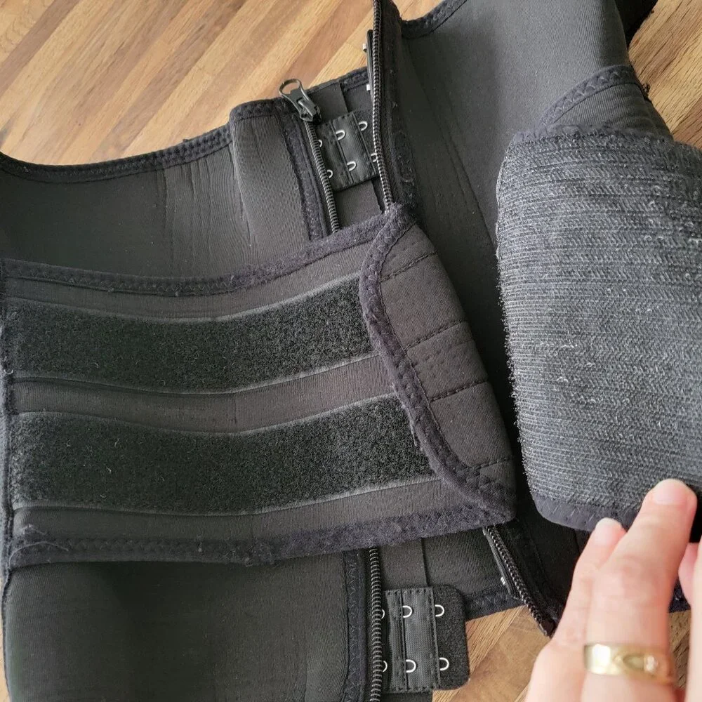 Hoplynn neoprene waist trainer designed for tummy control and posture correction - Picture 9 of 12